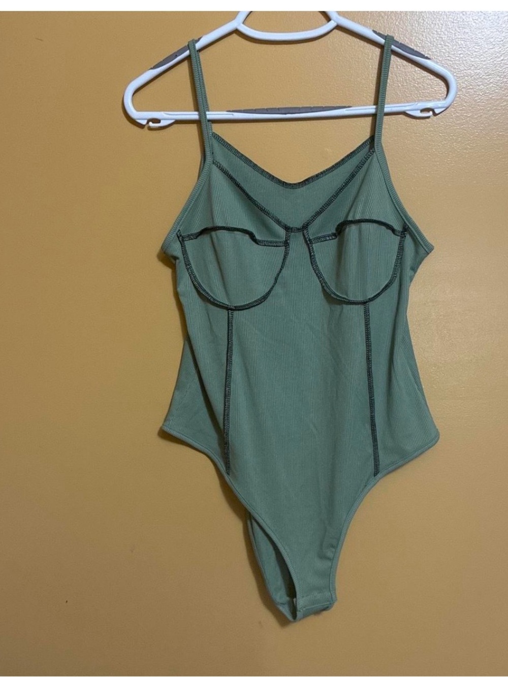 SHEIN Olive Green Ribbed Sleeveless Bodysuit